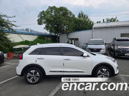 Kia Niro 2022, фото 4