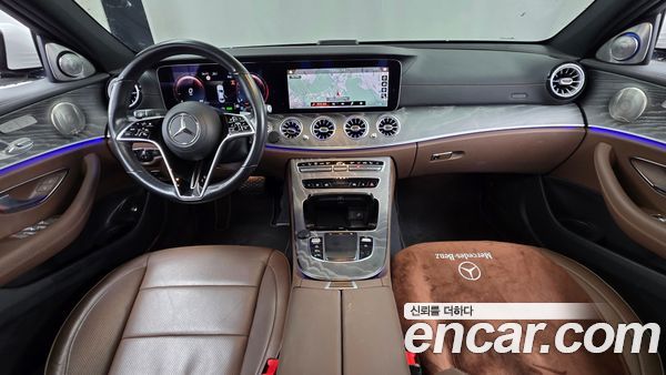 Mercedes-Benz E-Class 2022, фото 10