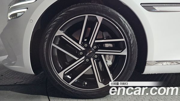 Genesis G80 2025, фото 4