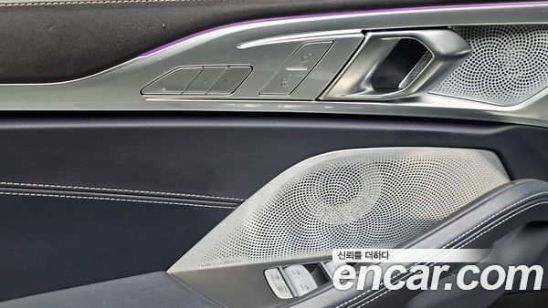 BMW 8 Series 2024, фото 30