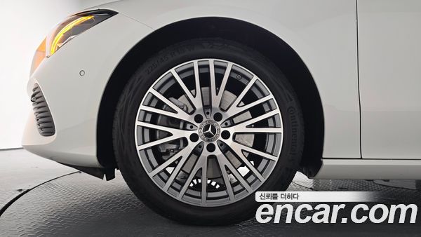 Mercedes-Benz CLA 2025, фото 5