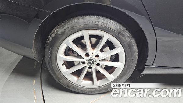 Mercedes-Benz A-Class 2020, фото 5