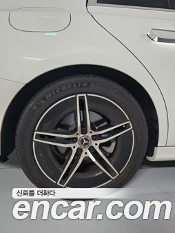 Mercedes-Benz E-Class 2024, фото 10