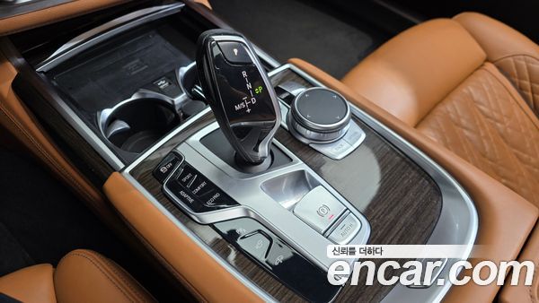 BMW 7 Series 2022, фото 9