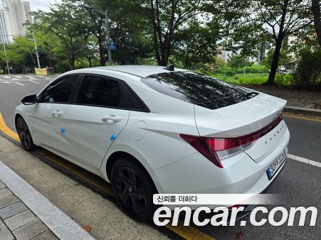 Hyundai Elantra 2023, фото 5