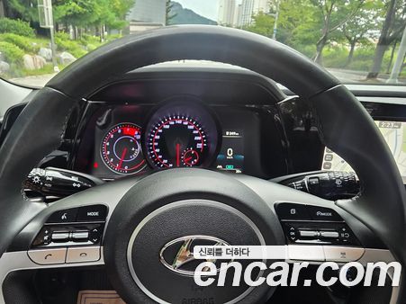 Hyundai Elantra 2023, фото 9