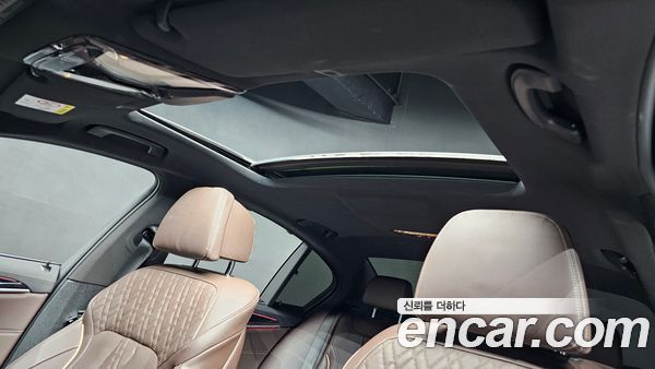 BMW 5 Series 2023, фото 30