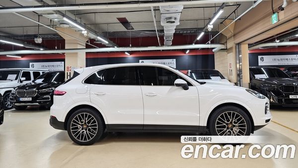 Porsche Cayenne 2023, фото 4