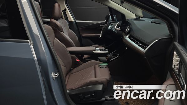 BMW 2 Series 2025, фото 16