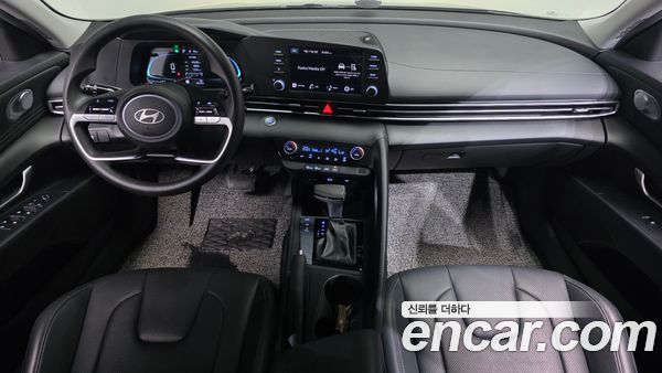 Hyundai Elantra 2024, фото 9