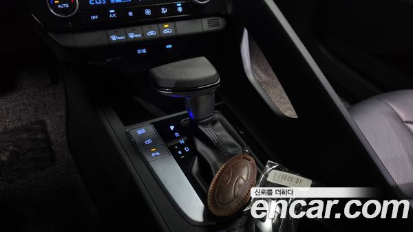 Hyundai Elantra 2024, фото 11