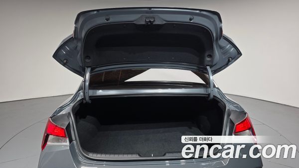 Hyundai Elantra 2024, фото 25