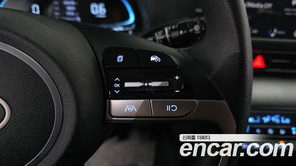 Hyundai Elantra 2024, фото 28