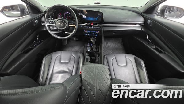 Hyundai Elantra 2023, фото 10