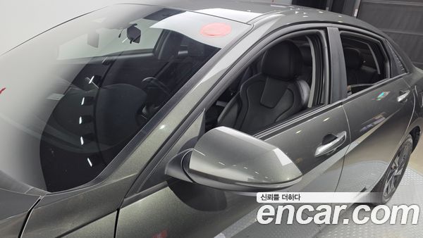 Hyundai Elantra 2023, фото 27