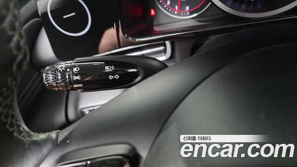 Hyundai Elantra 2023, фото 34