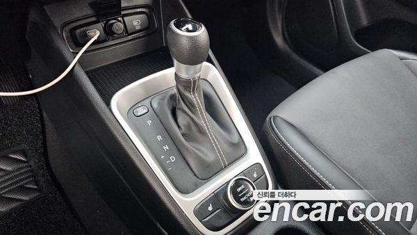 Hyundai Venue 2023, фото 12