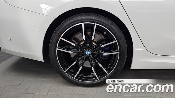 BMW 3 Series 2023, фото 5