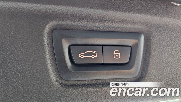 BMW 3 Series 2023, фото 22