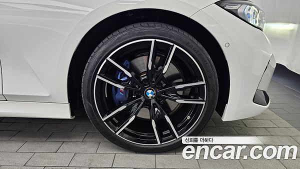 BMW 3 Series 2023, фото 7