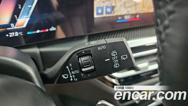 BMW 3 Series 2023, фото 27