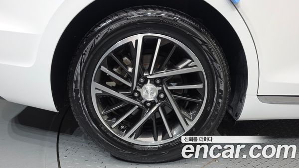 Hyundai Grandeur 2022, фото 5