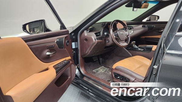 Lexus ES 2021, фото 10