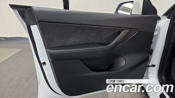 Tesla Model Y 2022, фото 14