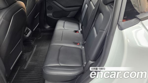 Tesla Model Y 2022, фото 16