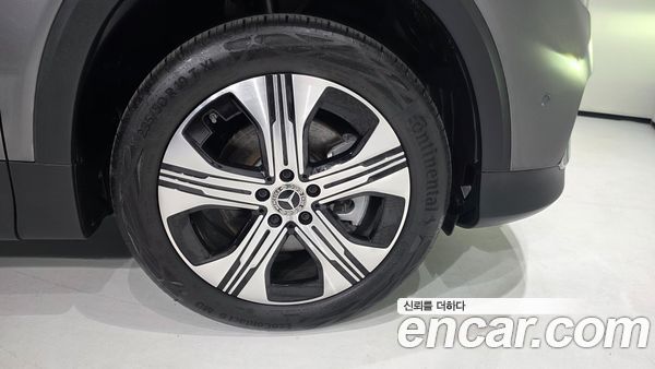 Mercedes-Benz EQB 2026, фото 5