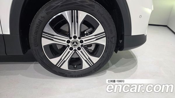 Mercedes-Benz EQB 2026, фото 5