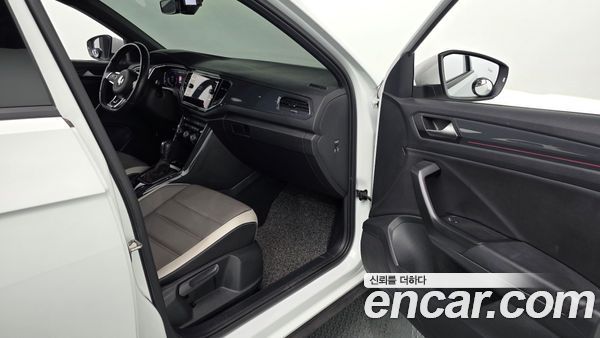 Volkswagen T-Roc 2021, фото 16