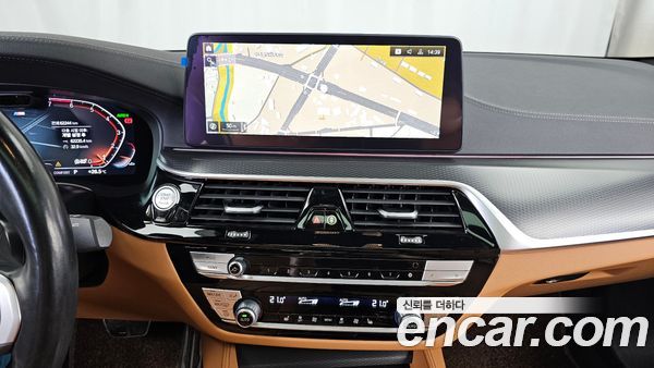 BMW 5 Series 2023, фото 14
