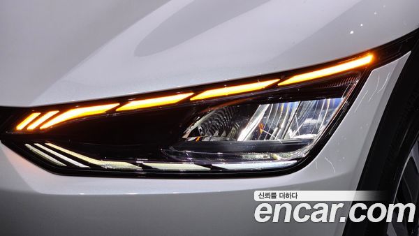 Kia EV6 2022, фото 8