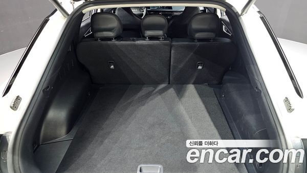Kia EV6 2022, фото 32