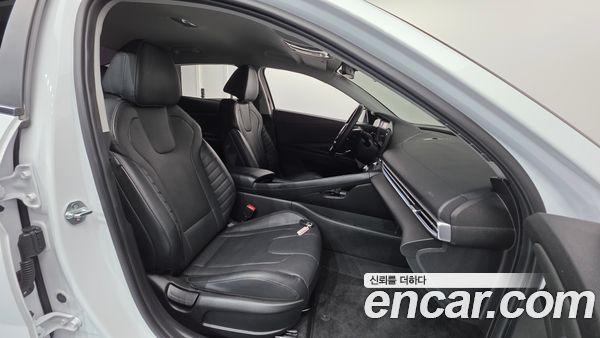 Hyundai Elantra 2021, фото 16