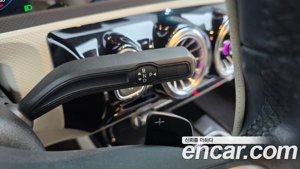 Mercedes-Benz A-Class 2021, фото 12