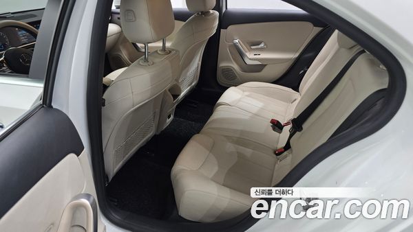 Mercedes-Benz A-Class 2021, фото 16