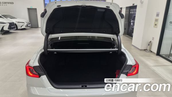 Toyota Camry 2025, фото 20