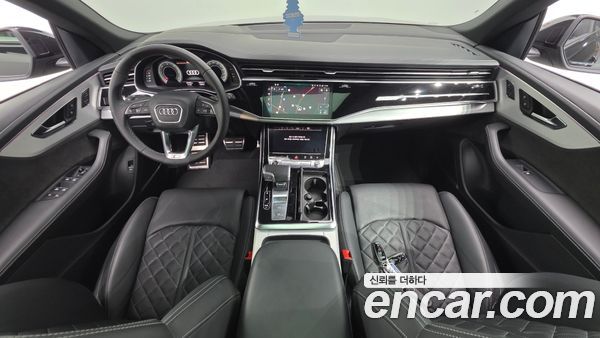 Audi Q8 2022, фото 10