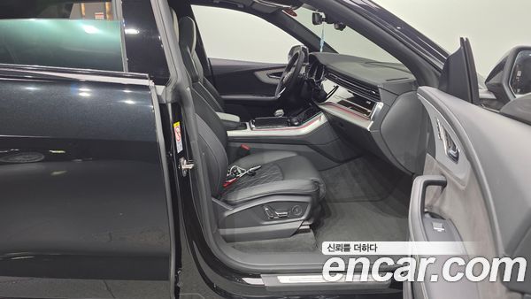 Audi Q8 2022, фото 16