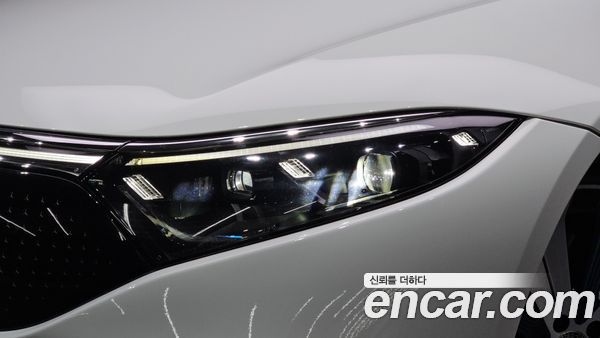 Mercedes-Benz EQS 2022, фото 8