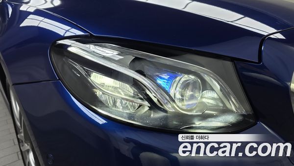 Mercedes-Benz E-Class 2020, фото 7