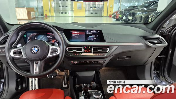 BMW 1 Series 2022, фото 7