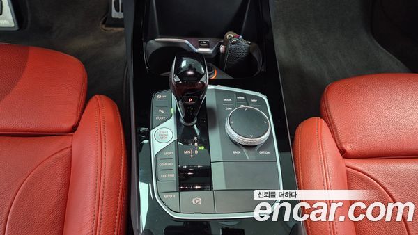 BMW 1 Series 2022, фото 9