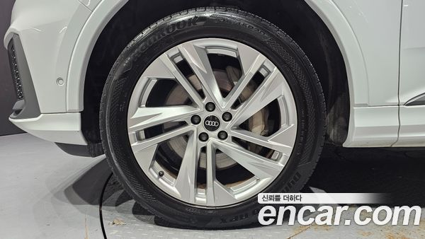 Audi Q7 2022, фото 5