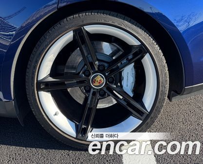 Porsche Taycan 2022, фото 14