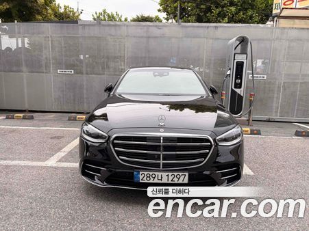 Mercedes-Benz S-Class 2023, фото 3
