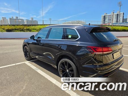Volkswagen Touareg 2020, фото 14