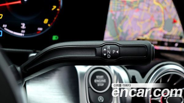 Mercedes-Benz GLB 2023, фото 9
